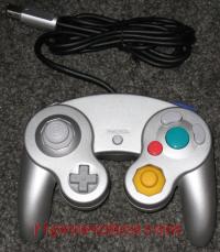 GameCube Controller Official Nintendo - Platinum Hardware Shot 200px