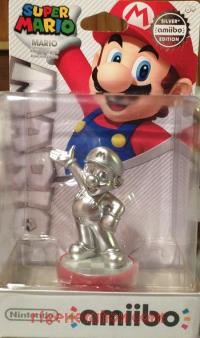 Amiibo: Super Mario Bros.: Mario Silver Box Front 200px